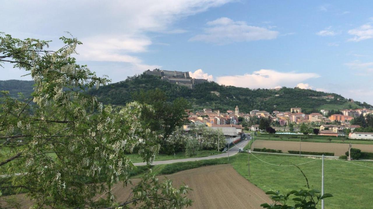 Bed and Breakfast Cascina Angela Gavi Exterior foto